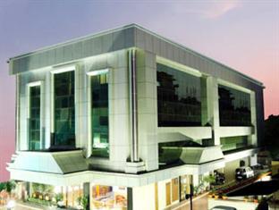 Hotel Grand Seasons Kochi Exterior foto